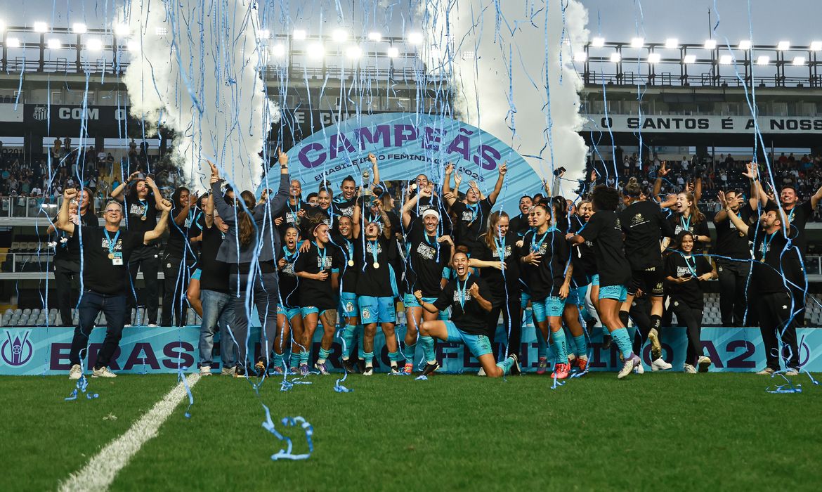 Santos busca empate com Botafogo e conquista o Brasileirão Feminino A2