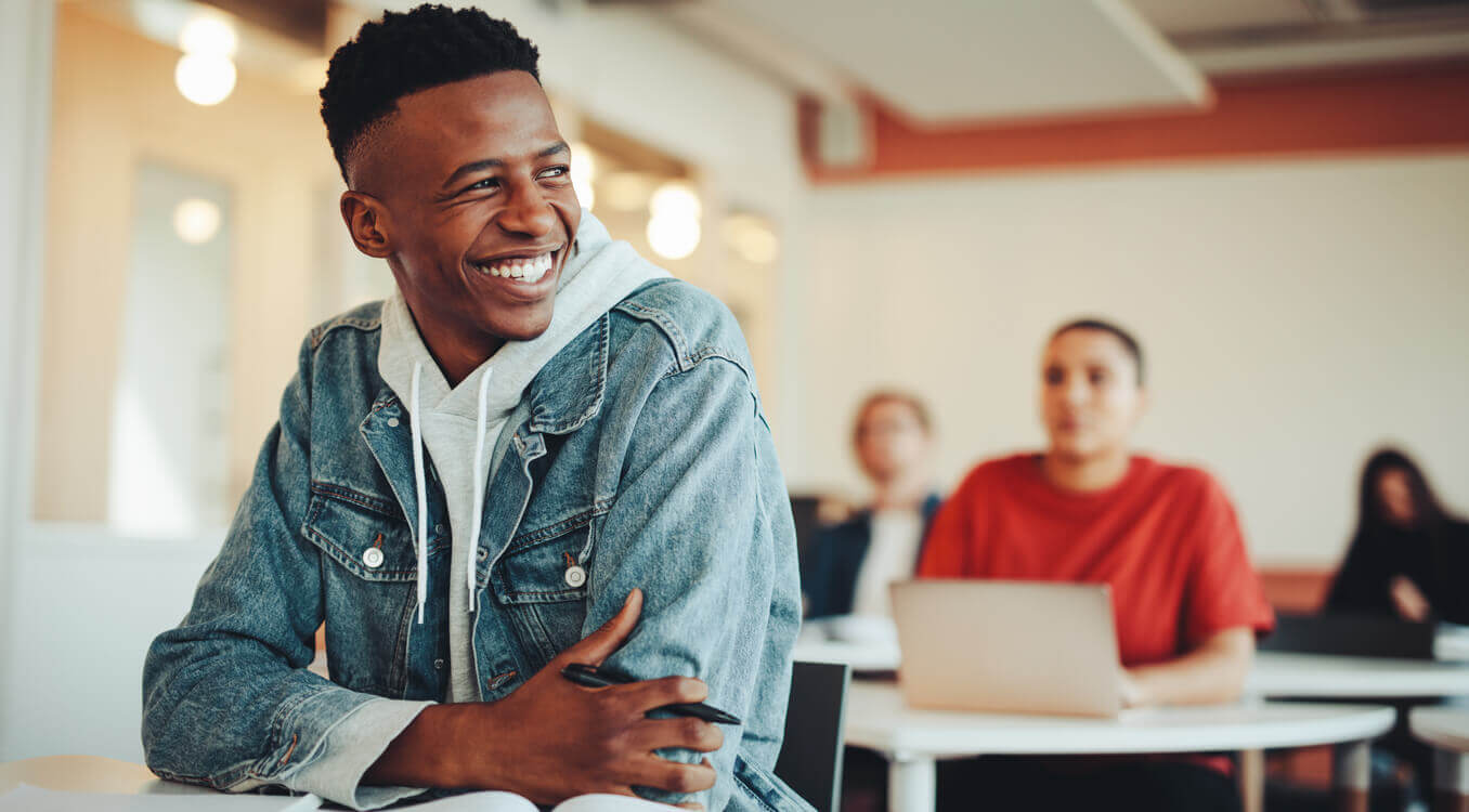 Atenção, estudantes! Agora é oficial: seus dados escolares são seus!