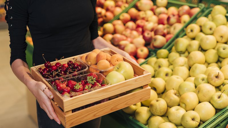 Bloqueio amargo: tarifas dos EUA sufocam exportações de frutas do Brasil