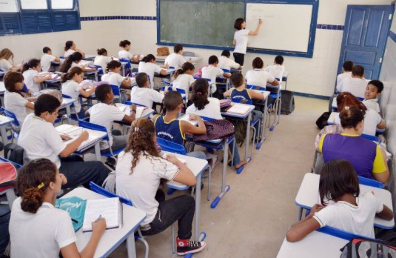 Educação em transformação: o Brasil tenta equilibrar tecnologia, qualidade e inclusão nas escolas