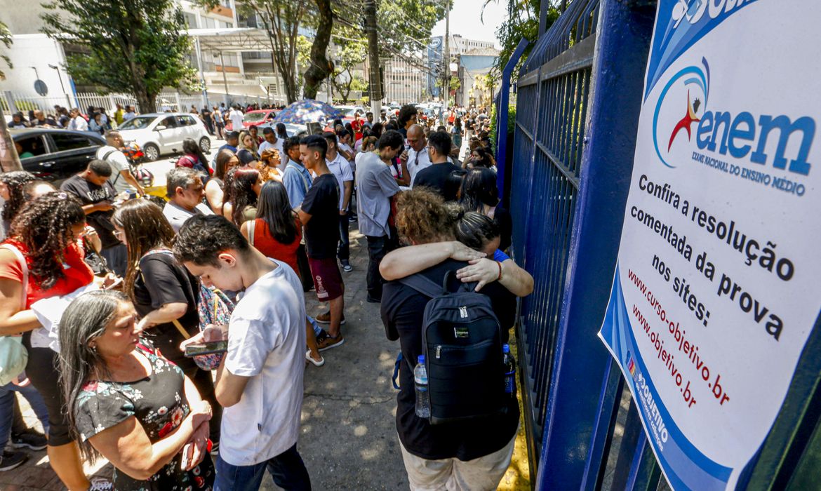 Enem 2025: Inep libera Cartão de Confirmação com local de prova e dados do exame