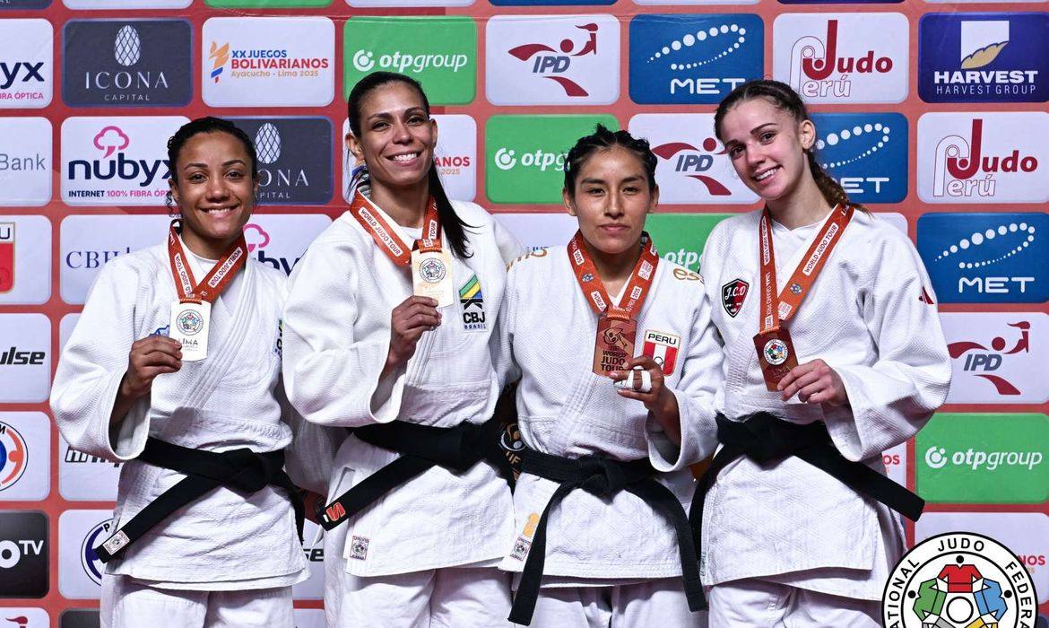 Judô brasileiro brilha em Lima: quatro medalhas e uma final 100% verde e amarela