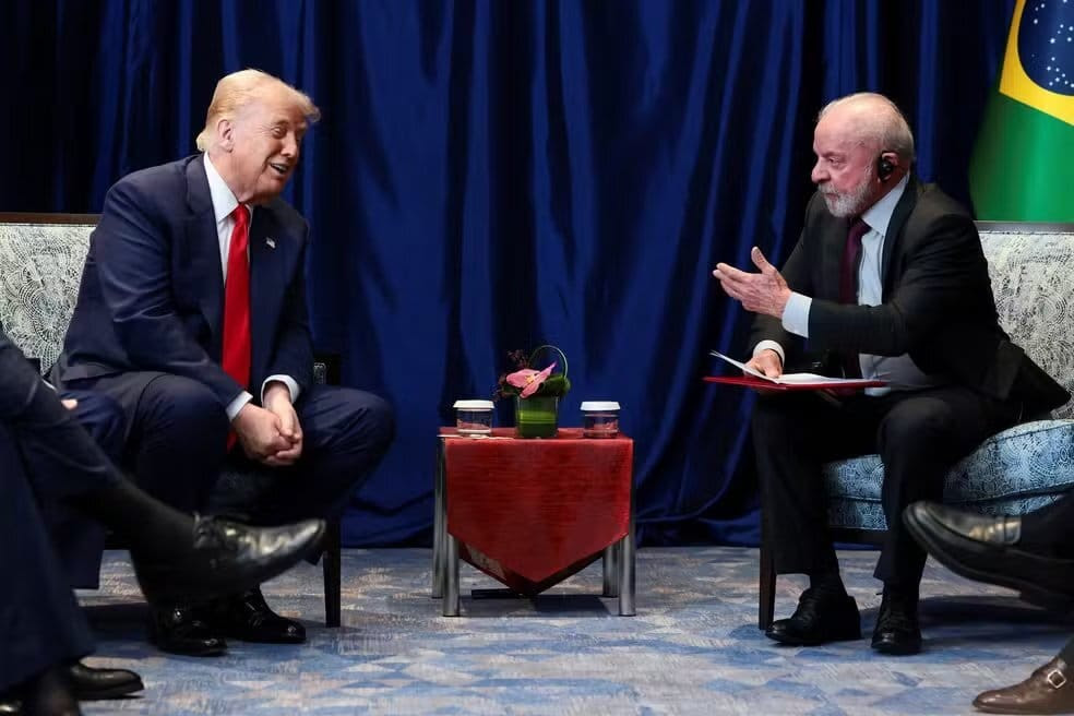 Tarifa de 50% dos EUA: carne, café e frutas brasileiras no alvo da guerra comercial — e Lula tenta reverter o jogo com Trump