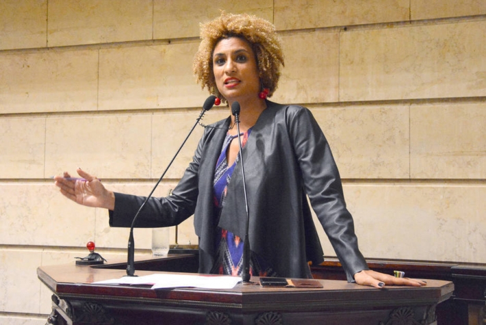 Harvard Reconhece Coragem de Marielle Franco com Medalha W.E.B. Du BoisSubtítulo: Cinco anos após seu assassinato, Marielle Franco é homenageada por Harvard, eternizando sua coragem e legado.