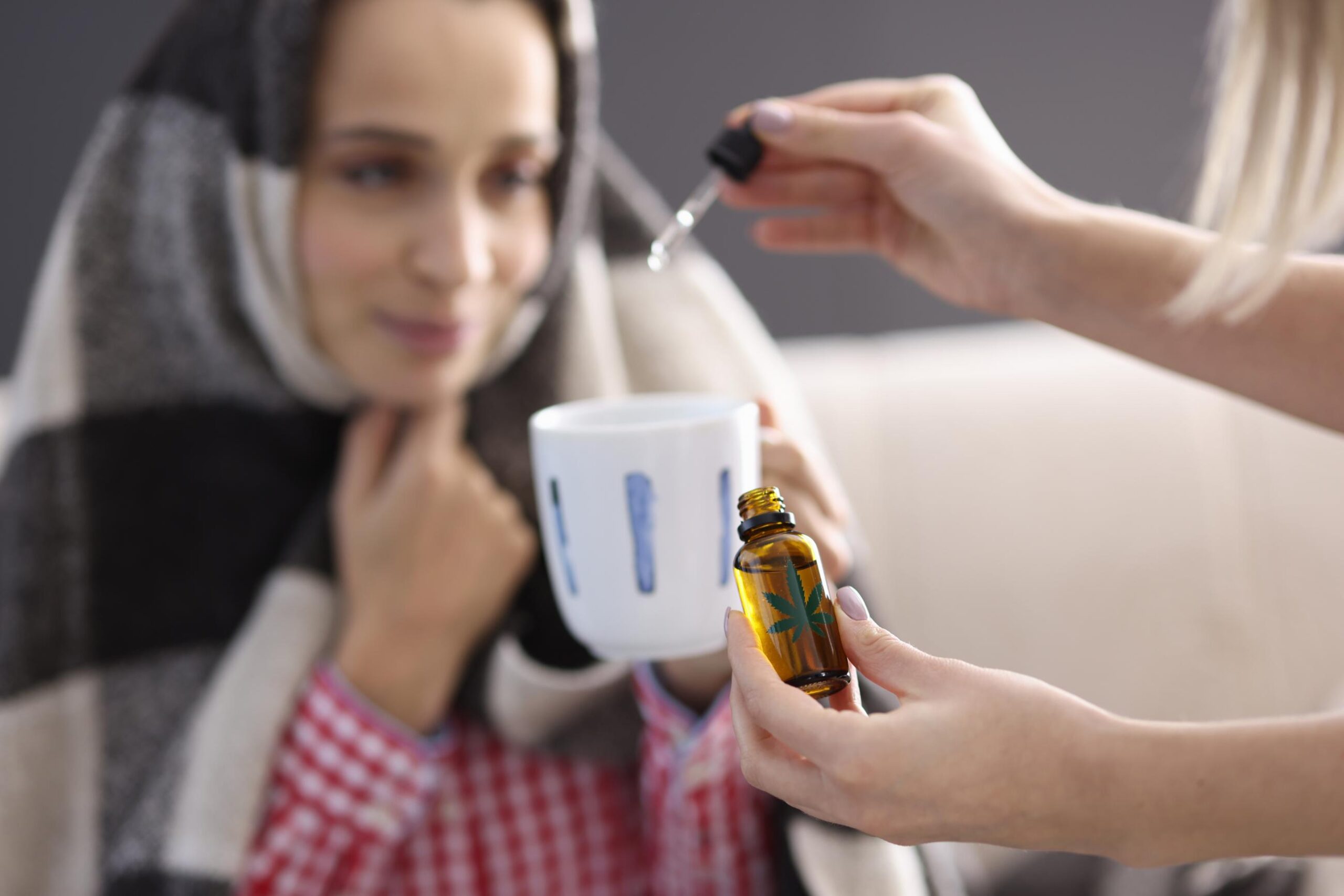 Mais de 20% dos jovens adultos nos EUA recorrem à cannabis ou álcool para dormir — e especialistas soam o alerta