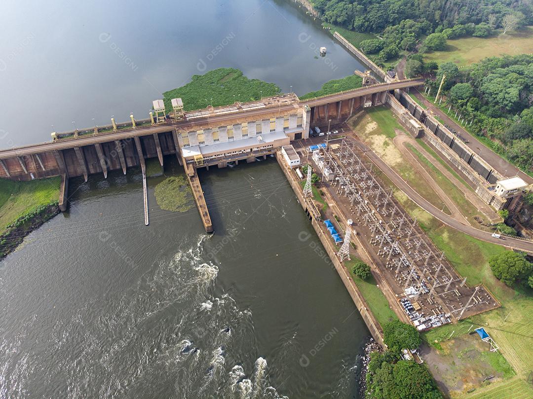 Fevereiro seguirá com bandeira tarifária verde na conta de luz