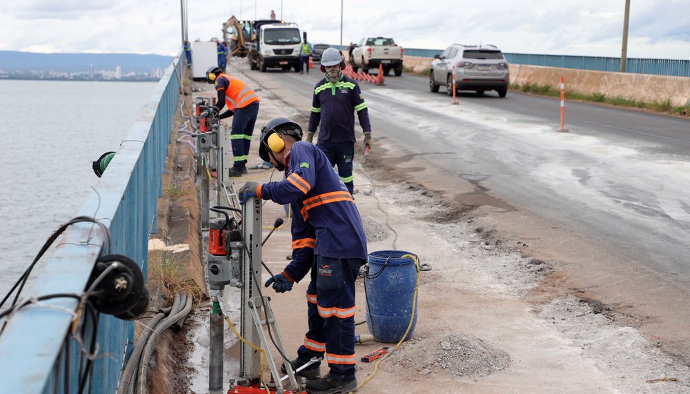 Governo do Tocantins inicia serviços noturnos de “Siga e Pare” na ponte entre Palmas e Luzimangues