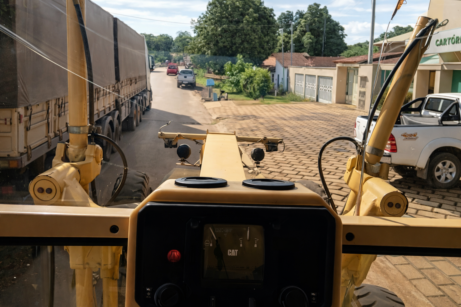 Tráfego pesado com soja e máquinas agrícolas expõe danos urbanos e aumenta pressão por nova ponte em Aparecida do Rio Negro